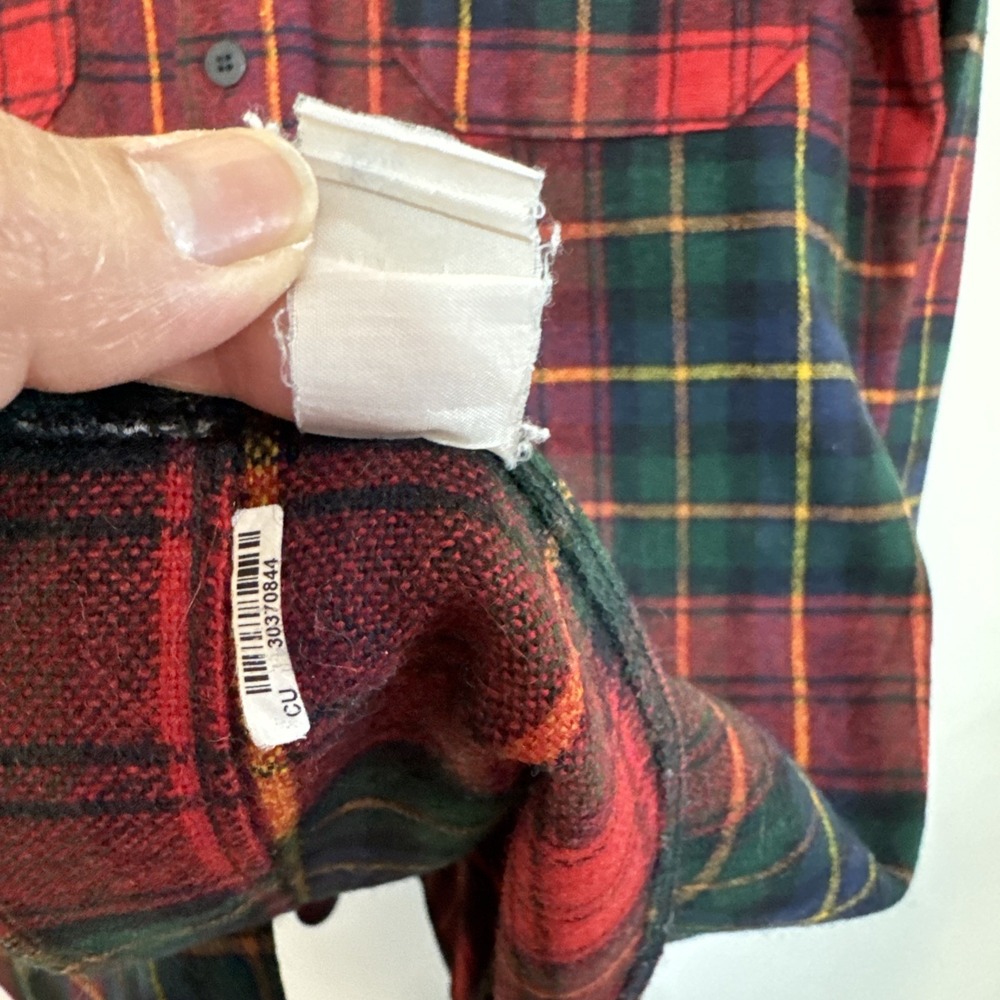Men's Woolrich Plaid Shirt Size XL made In USA #042 - Picture 10 of 16